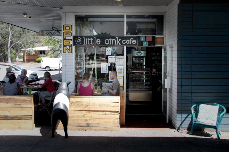 This is Canberra-cafés-little oink