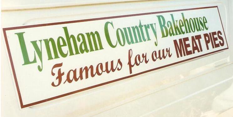 Lyneham Country Bakehouse sign