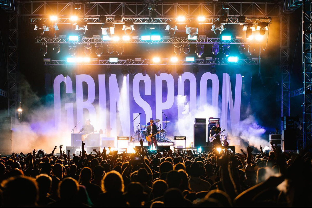 Grinspoon on stage