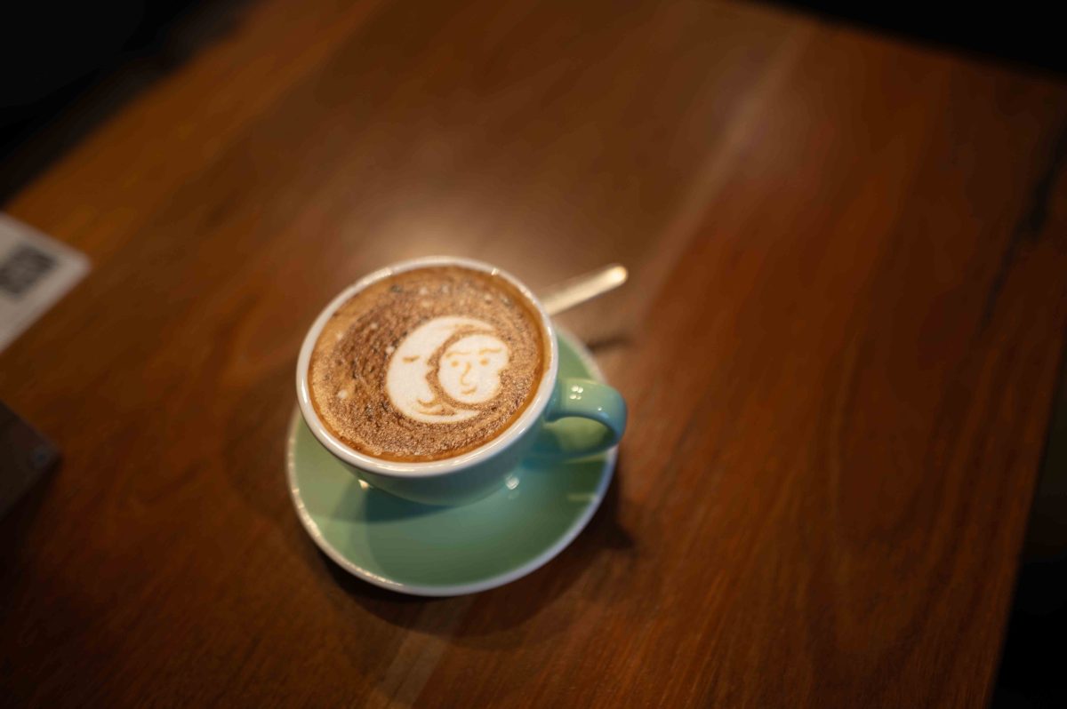 a latte with froth art