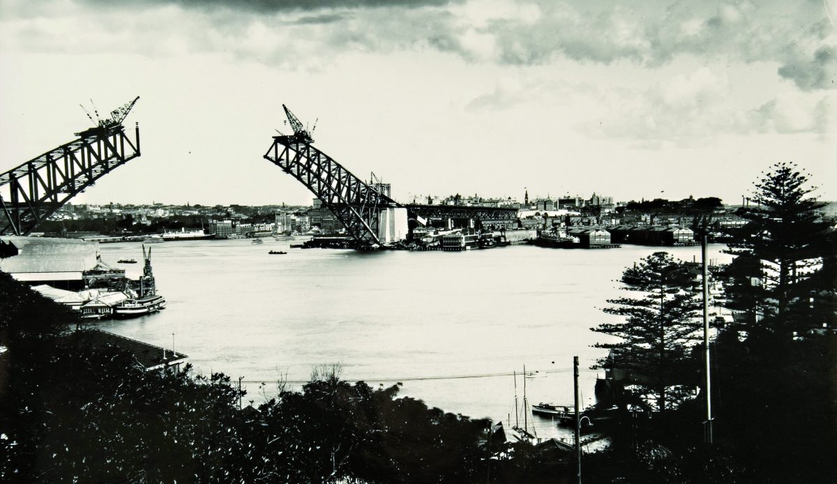 Construction of Sydney Harbour Bridge