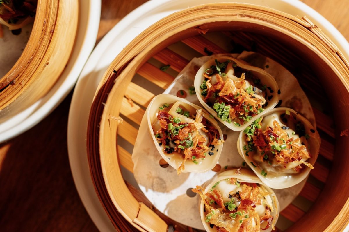 Dumplings in a bamboo steamer