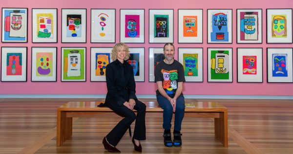 The transformative vision of Thom Roberts celebrated in a captivating exhibition at the National Portrait Gallery