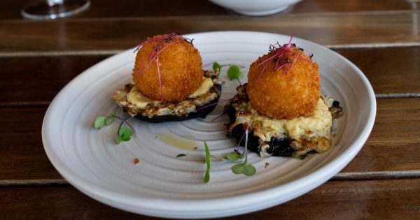 Home Brew: Enjoy coffee, cocktails and creative plates at Wright's new local
